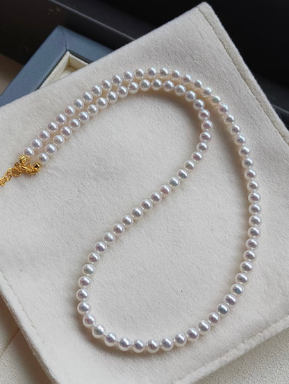 Pearl necklace