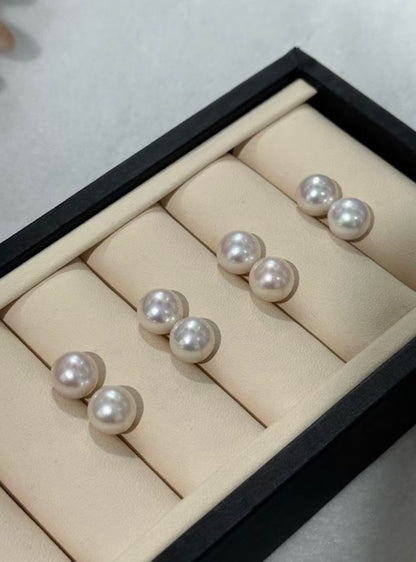 Pearl Ear Studs