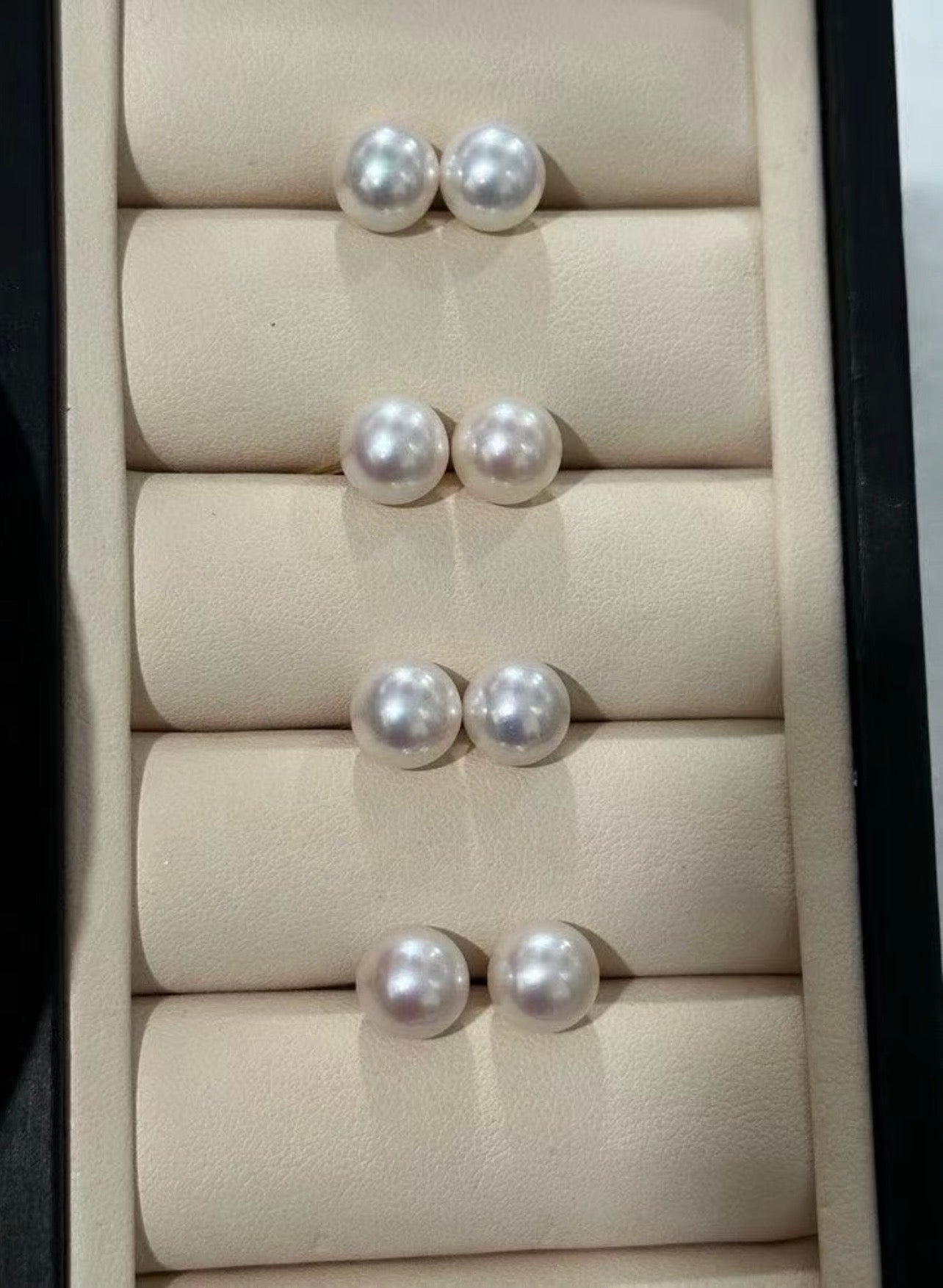 Pearl Ear Studs